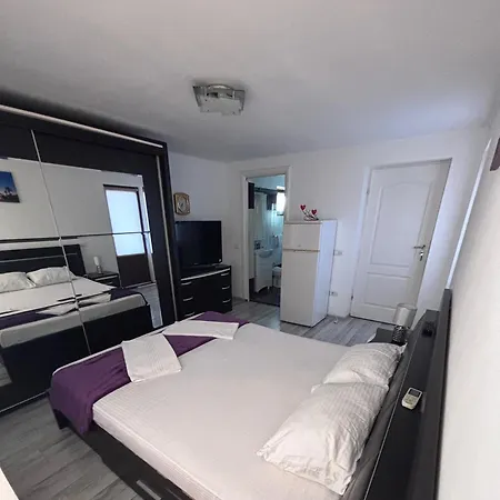 Guest house Vila Dany&camy